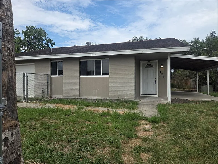 130 Green Trail Dr — Photo 1
