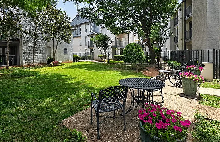 Westmount at River Park Apartments — Photo 38