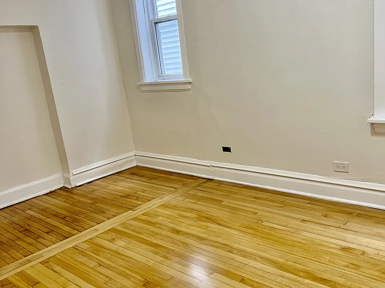 4242 N Damen Ave #1 — Photo 11