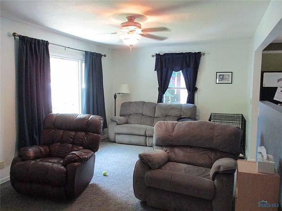 5th image of 132 Sheffield Ave