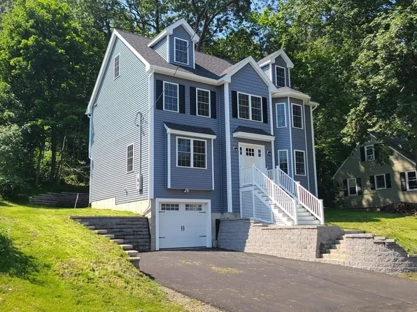 143 Elm St, Wakefield, MA 01880