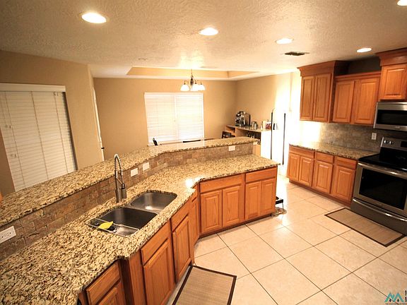 4th image of 1716 Lucile Ln