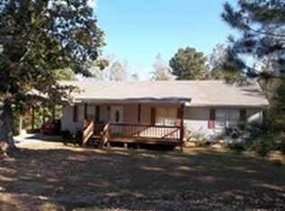 176 Ivy Oak Dr, Lineville, AL 36266