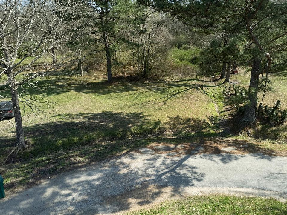 1st image of Woodpecker Dr