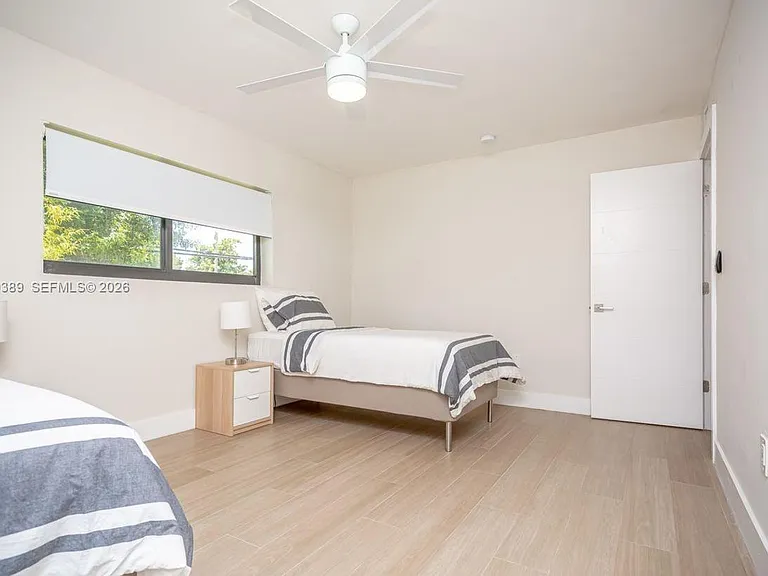 800 S Dixie Hwy #106 — Photo 16
