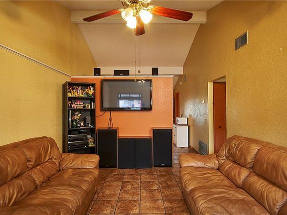 2nd image of 8505 Colleen Ct