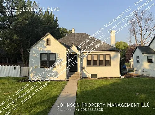1918 Cleveland Blvd Photo 1