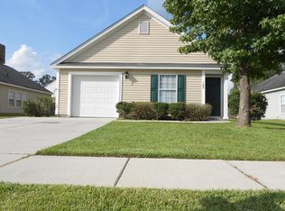 102 Maypop Dr, Goose Creek, SC 29445