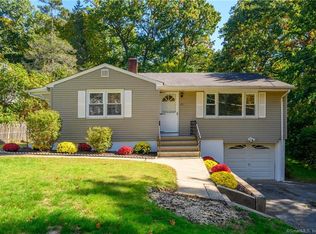 24 Rimmon St, Seymour, CT 06483