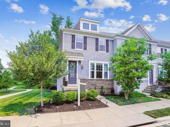 10730 Hinton Way, Manassas, VA 20112