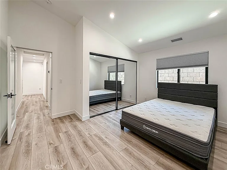 22921 Dolorosa St — Photo 52