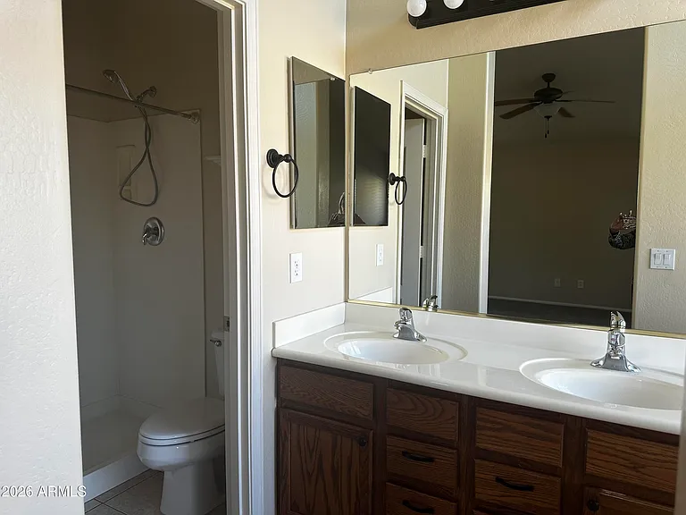1618 E Angeline Ave — Photo 11