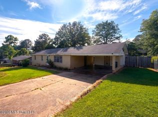 934 Pinehill Dr, Carthage, MS 39051