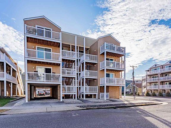 2nd image of 34 35th St Unit 2