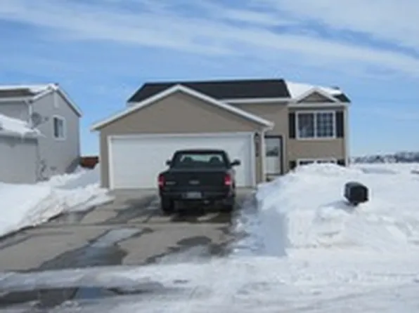 6278 23rd St S, Fargo, ND 58104