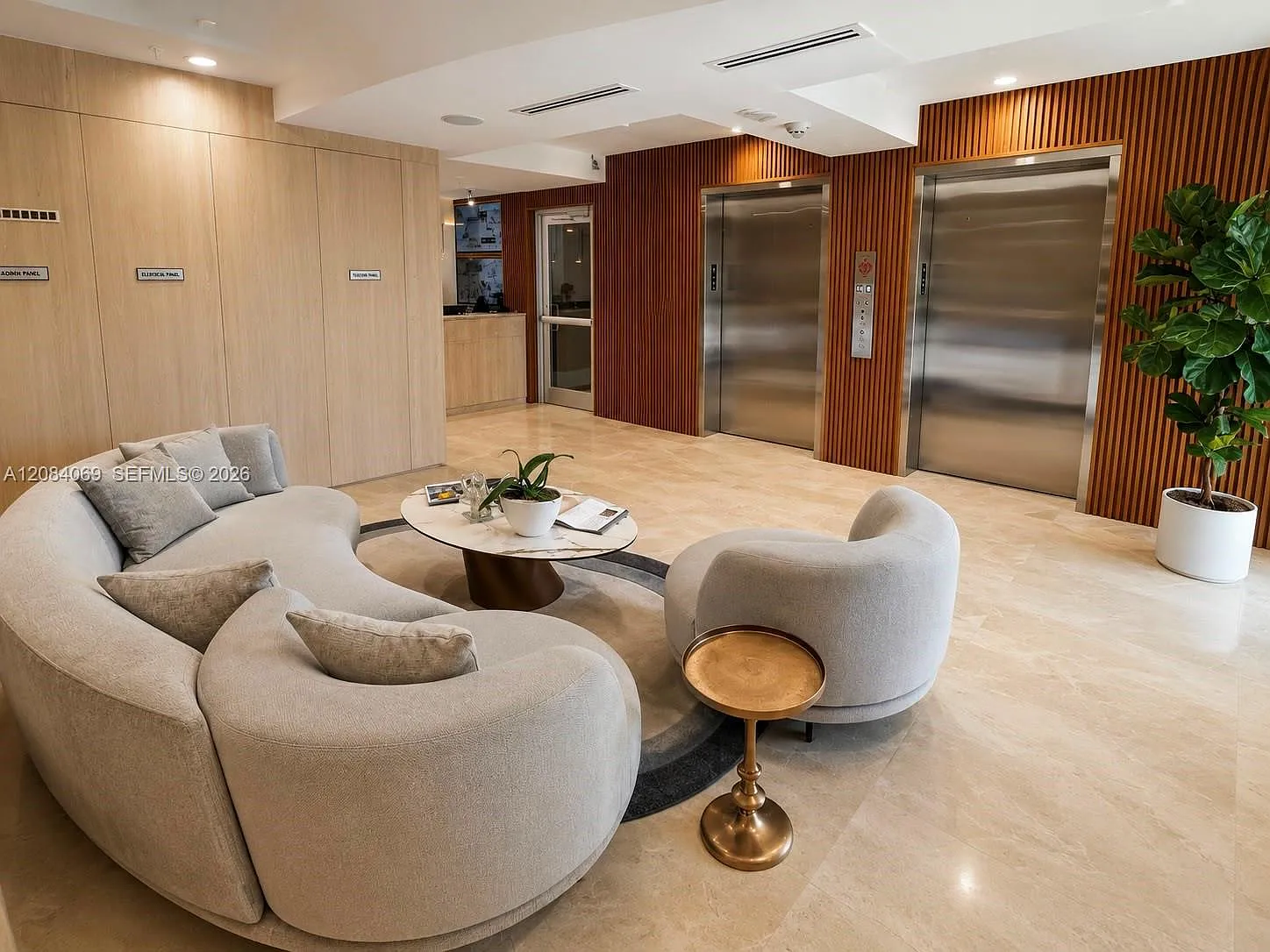 La Rive Gauche Condo — Photo 3