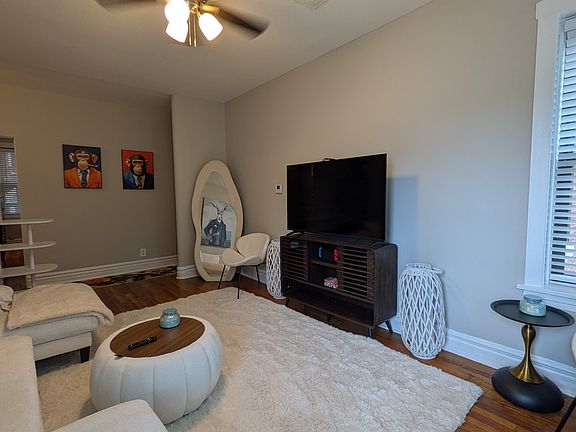 4th image of 5022 N Winthrop Ave APT 2W