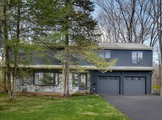 733 Salem End Rd, Framingham, MA 01702