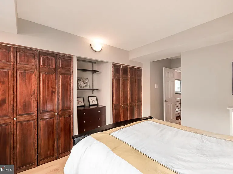 1245 13th St NW #301 — Photo 9