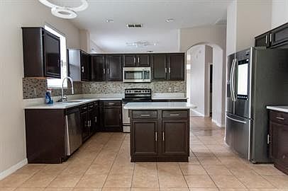 4th image of 1698 Anna Catherine Dr