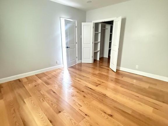 5th image of 336 Spencer St