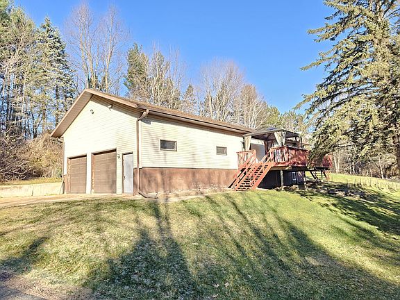 3rd image of 23732 Delrae Ave