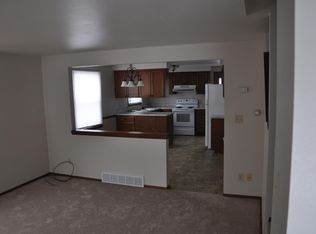 107 W Stoney Ridge Way, Saukville, WI 53080
