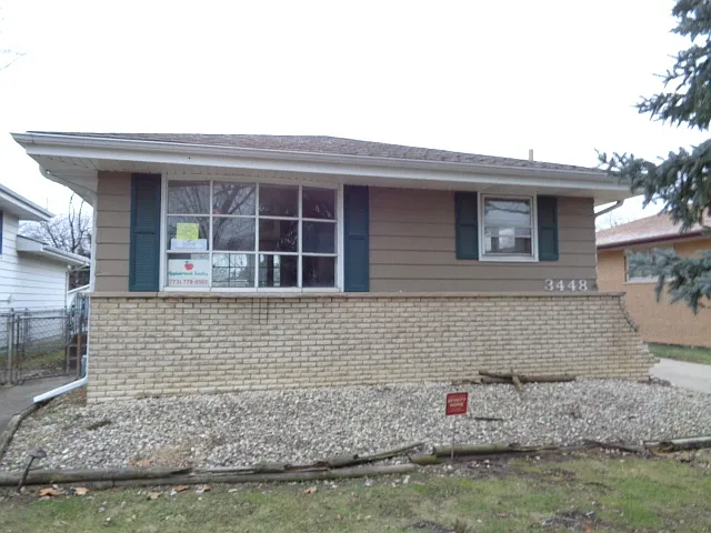 3448 E 170th St photo 1