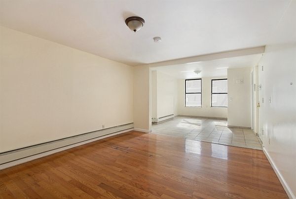 1st image of 352 W 39th St APT 2