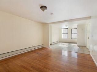 352 W 39th St APT 2, New York, NY 10018