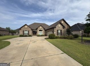 619 McCarley Downs Dr, Bonaire, GA 31005