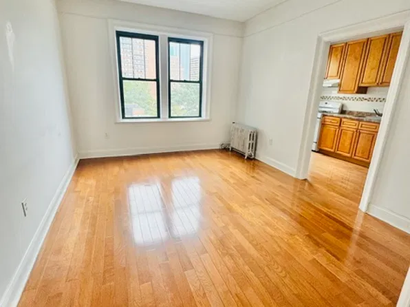 (undisclosed Address), Jersey City, NJ 07302