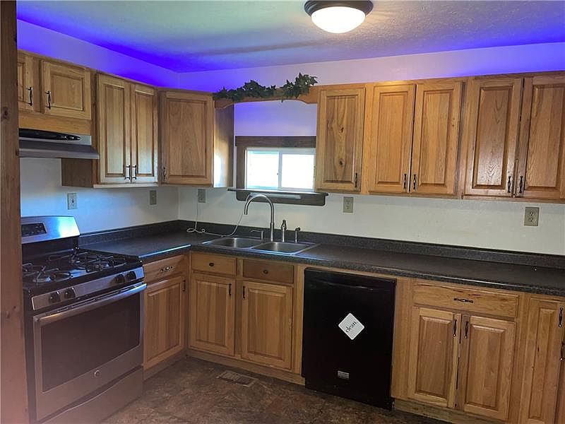 613 Painter Ave, Ford Cliff, PA 16228 Zillow