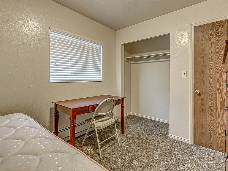 553 N 700 E #2 — Photo 11