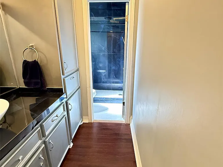 354 S Amherst Dr — Photo 16