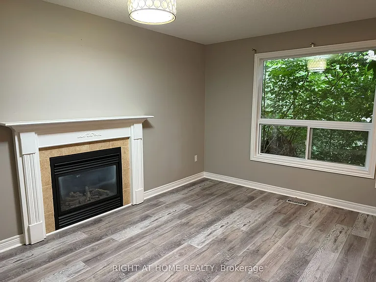 890 Guildwood Blvd — Photo 7