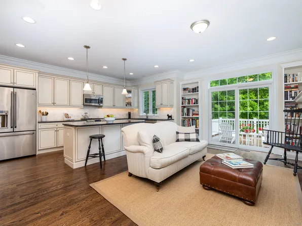 204 Hunter Drive #204, Litchfield, CT 06759