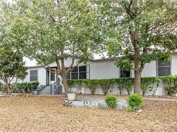 2nd image of 612 Braunfels East Dr