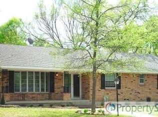 8906 Sweetwater Dr, Dallas, TX 75228