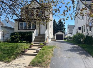 89 Carstairs Road, Valley Stream, NY 11581