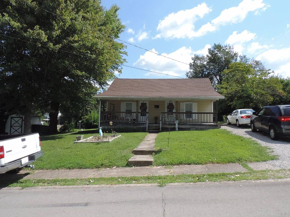 1st image of 320 Center St