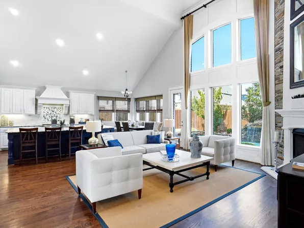 4007 Barlow Ct, Mansfield, TX 76063