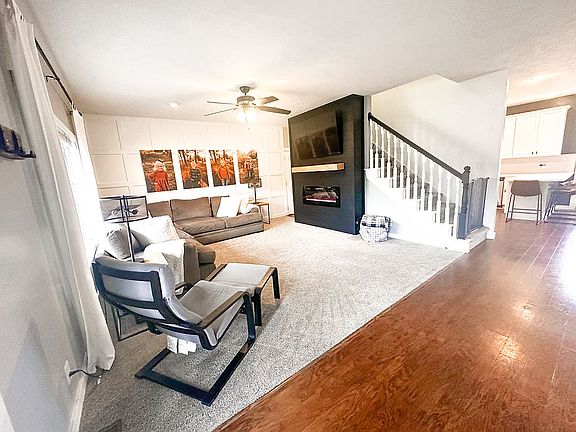 4th image of 172 Struthers Pl