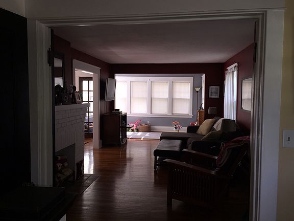 5th image of 48 Hirschfield Dr