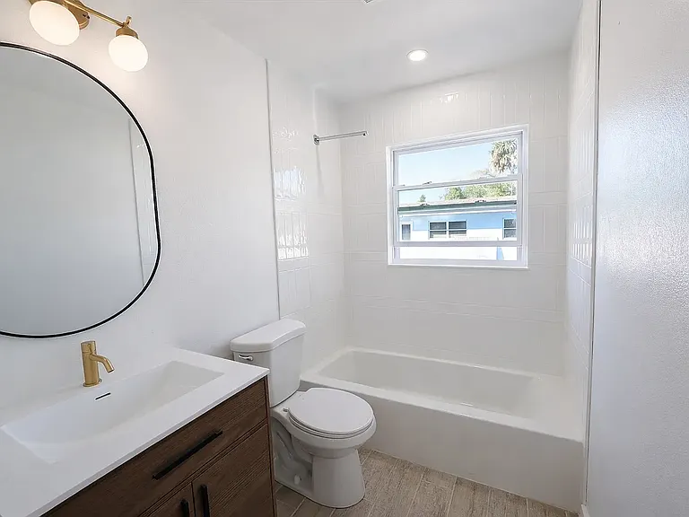 224 Wolverine St — Photo 5