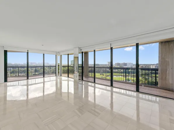 1900 Consulate Place #1004, West Palm Beach, FL 33401