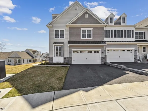15 Juniper Ct, Cedar Grove, NJ 07009