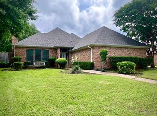 614 Meadowcrest Dr, Highland Village, TX 75077