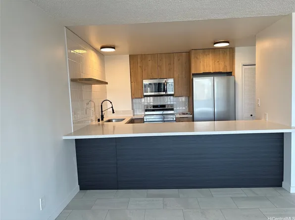 1255 Nuuanu Ave APT 2002, Honolulu, HI 96817