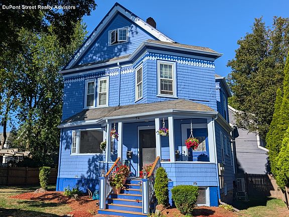3rd image of 74 Sydney St #2